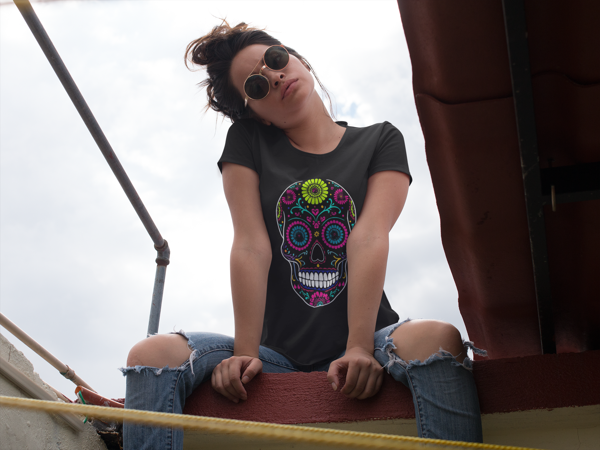 Camiseta para mujer. Calavera— “Sonrisa del Mictlán”
